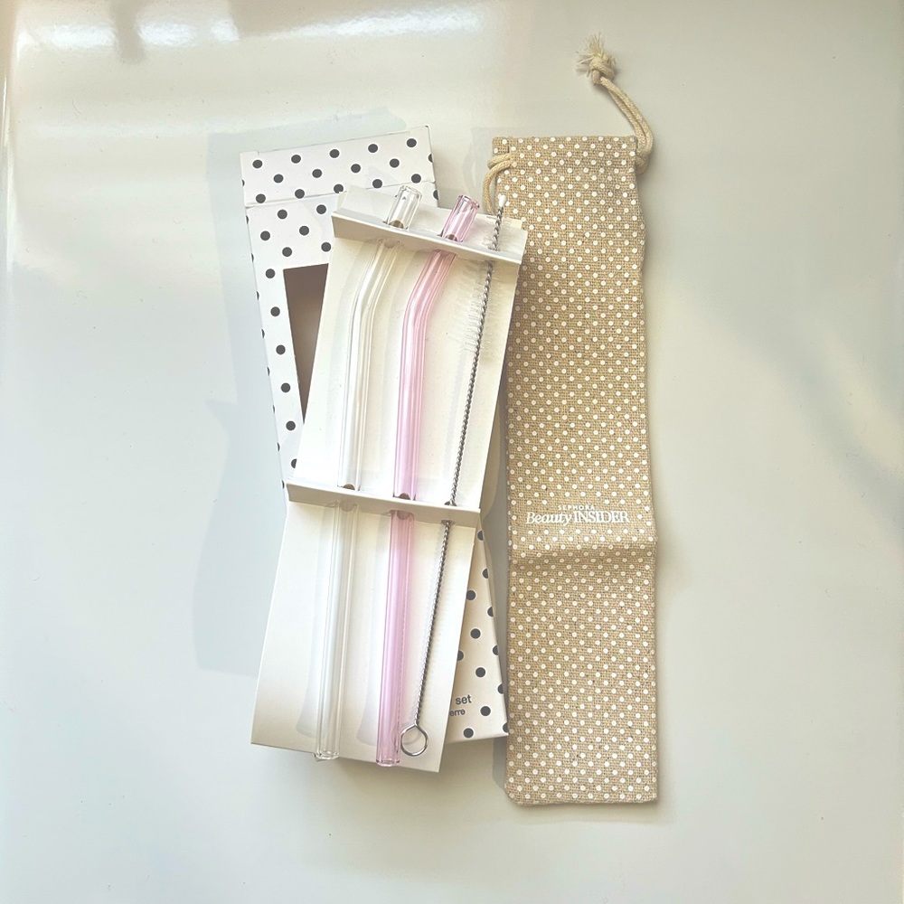 NWT Sephora Hydrate! 2-piece Reusable Glass Straw Set in Clear and Pink